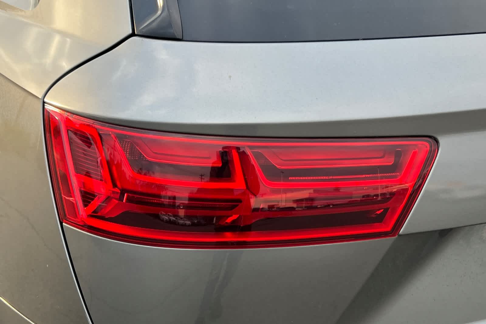 Thumbnail: 2017 Audi Q7 - 14