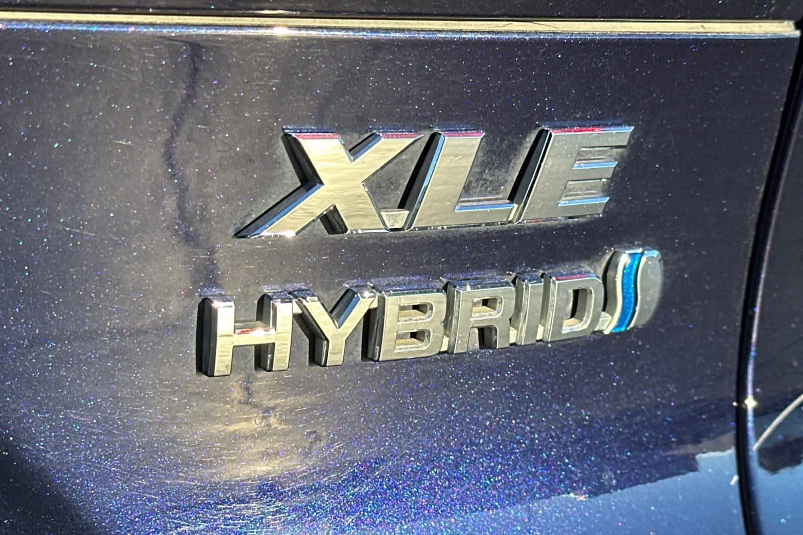 Thumbnail: 2022 Toyota Venza - 31