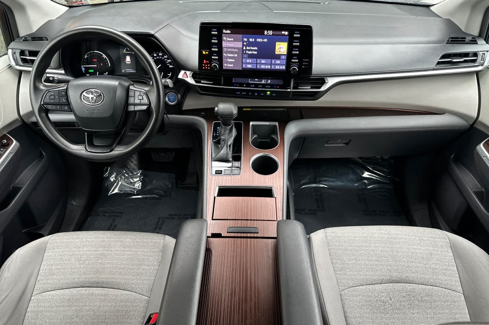 Thumbnail: 2022 Toyota Sienna - 3