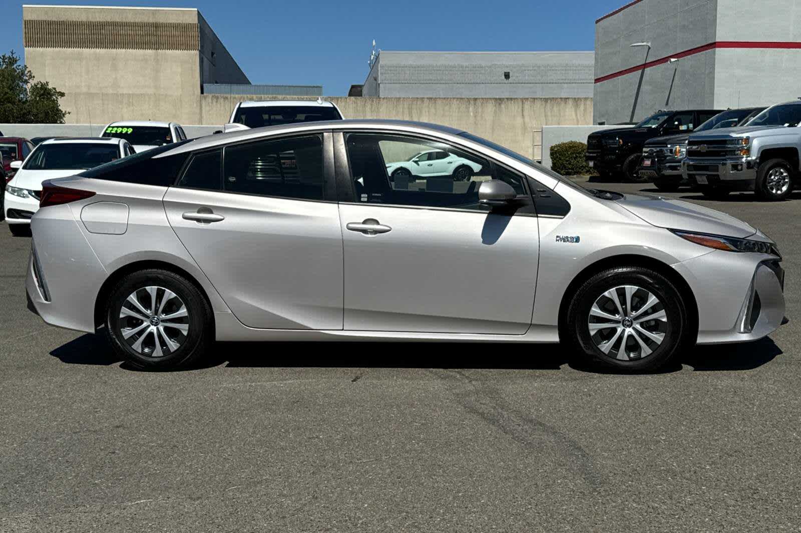 Thumbnail: 2021 Toyota Prius Prime - 6