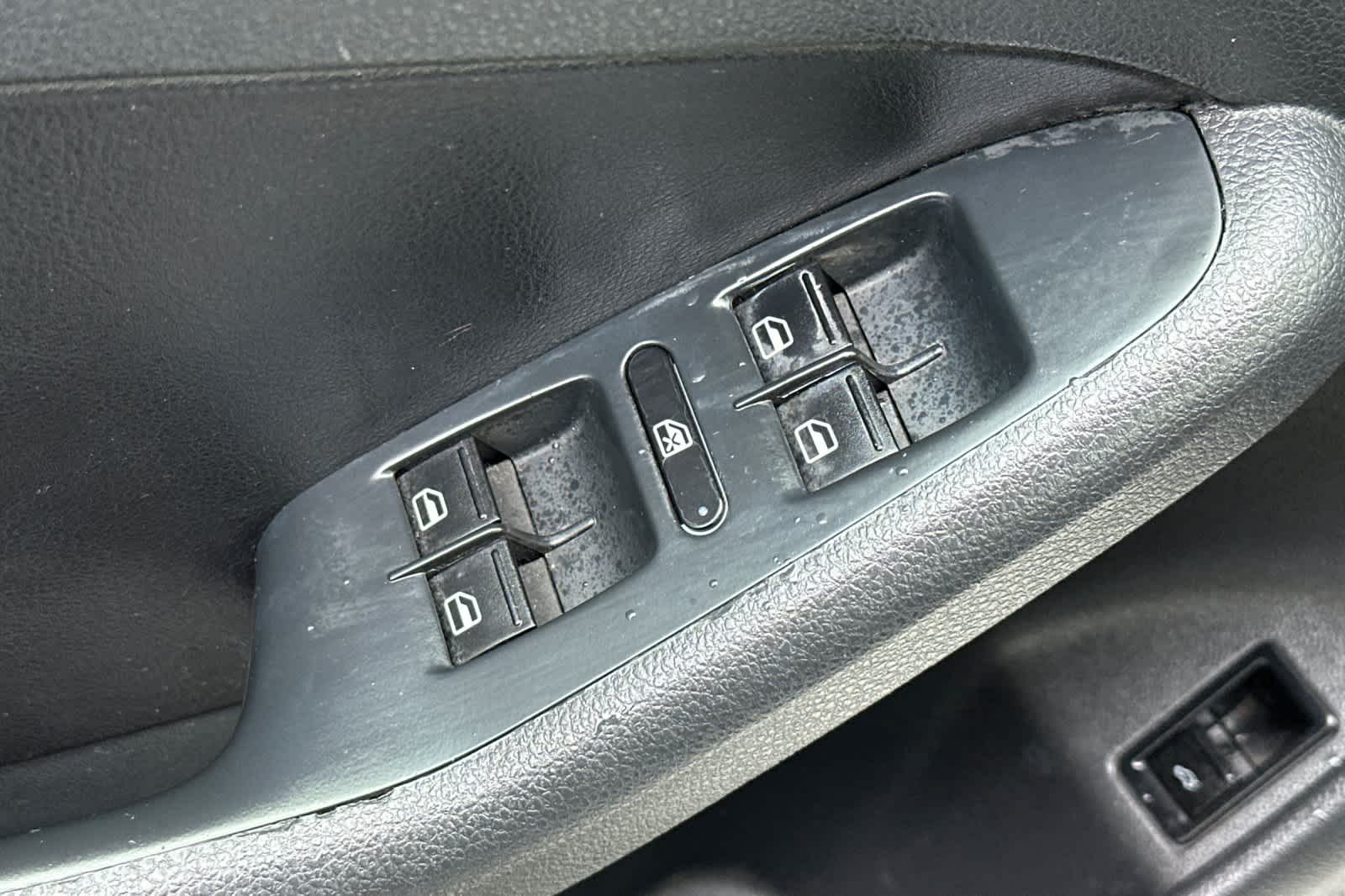 Thumbnail: 2011 Volkswagen Jetta - 13