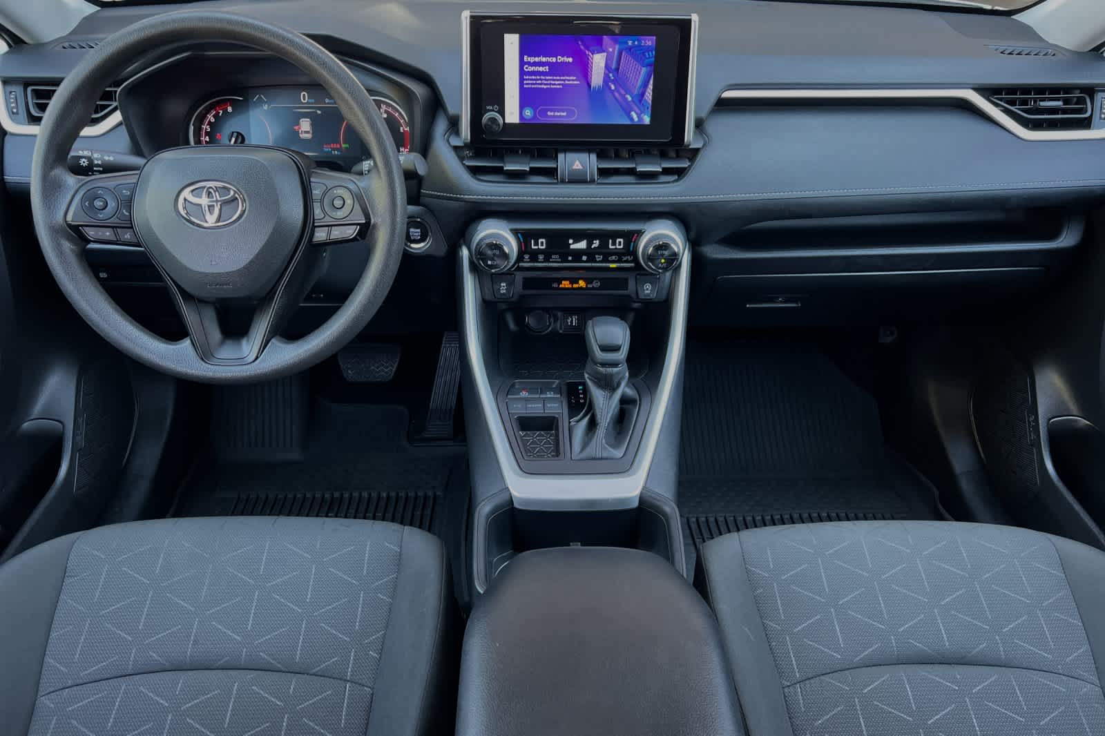 2023 Toyota RAV4 XLE 3