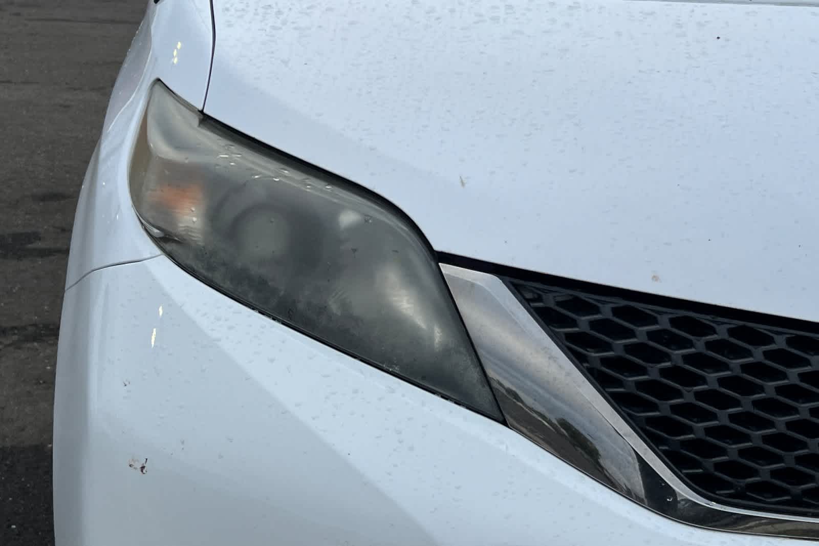 Thumbnail: 2013 Toyota Sienna - 8