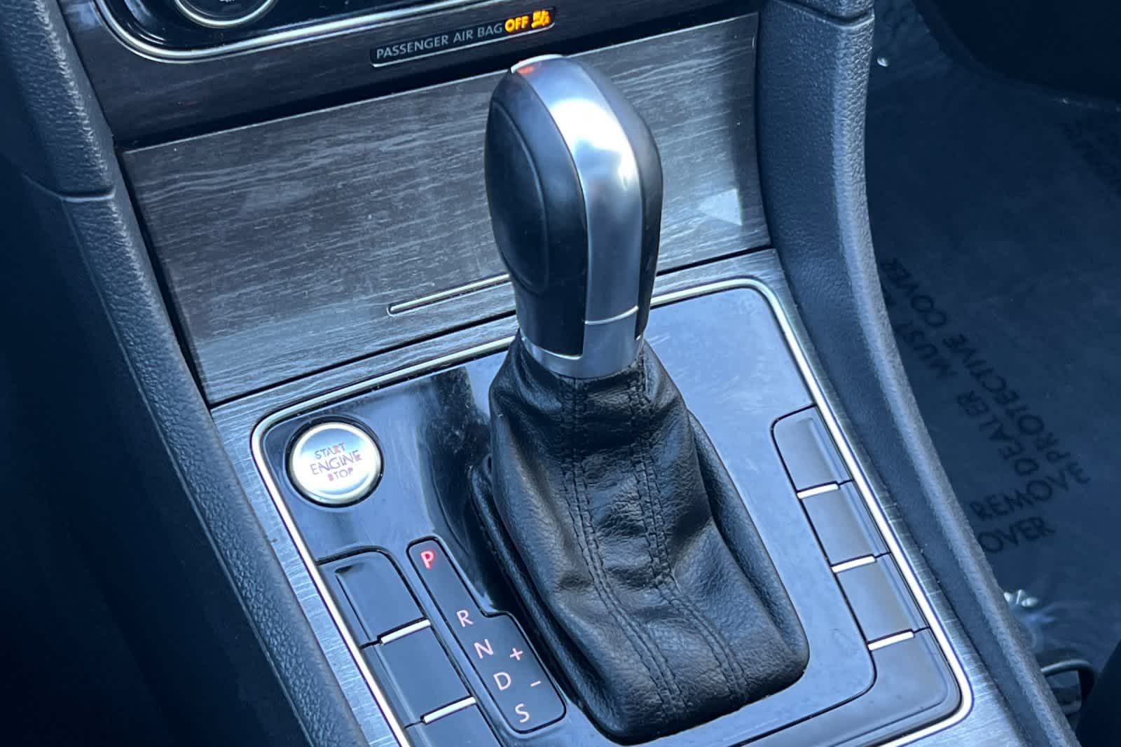 Thumbnail: 2018 Volkswagen Passat - 22