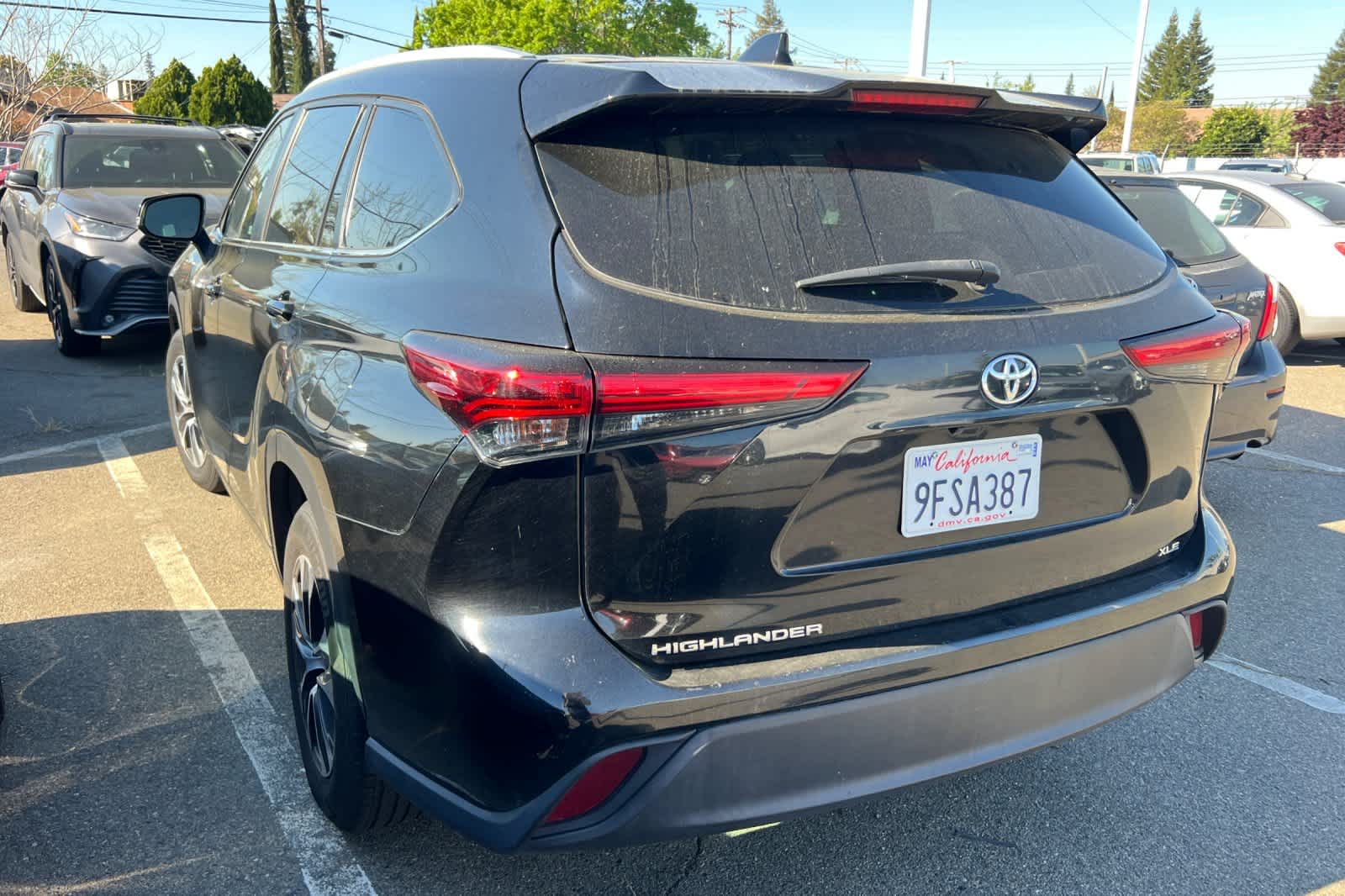 Thumbnail: 2023 Toyota Highlander - 6