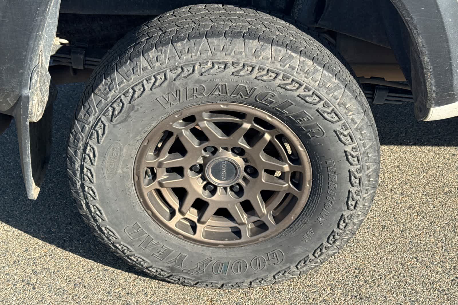 Thumbnail: 2023 Toyota Tacoma - 14