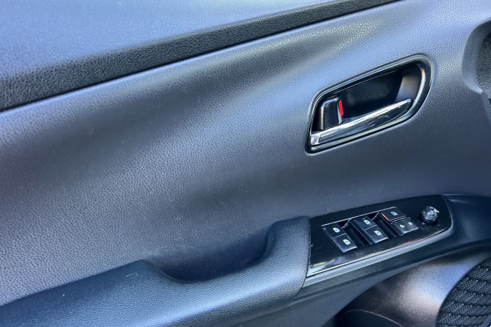 Thumbnail: 2017 Toyota Prius - 12