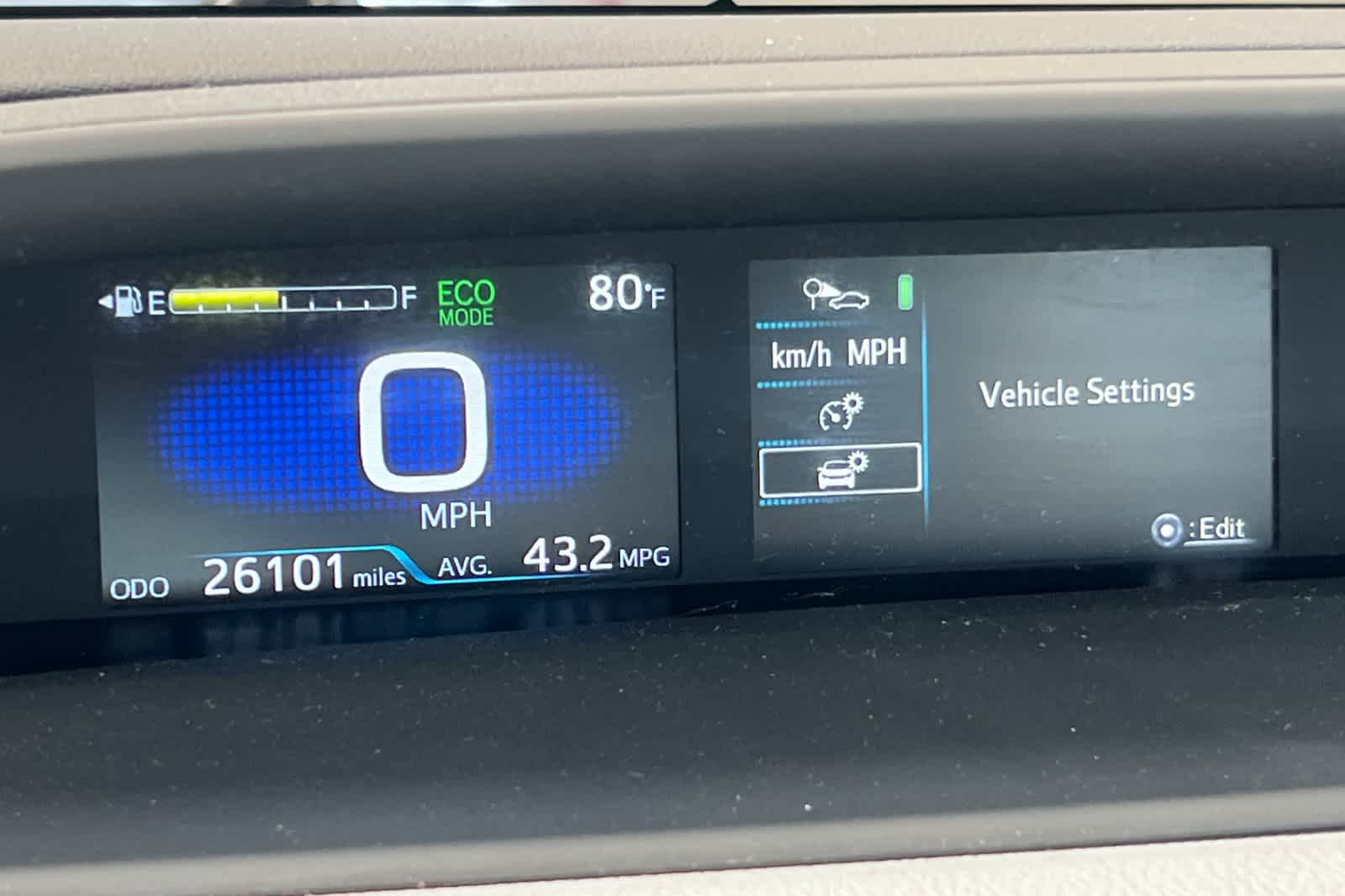 Thumbnail: 2021 Toyota Prius - 27