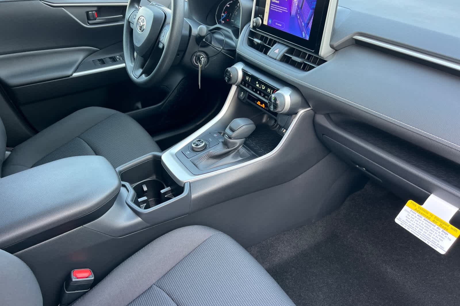 Thumbnail: 2025 Toyota RAV4 - 16