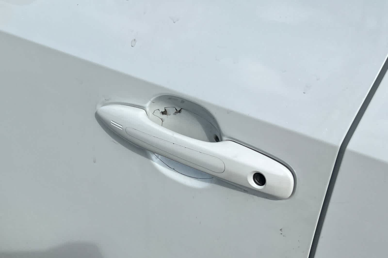 Thumbnail: 2023 Toyota bZ4X - 19