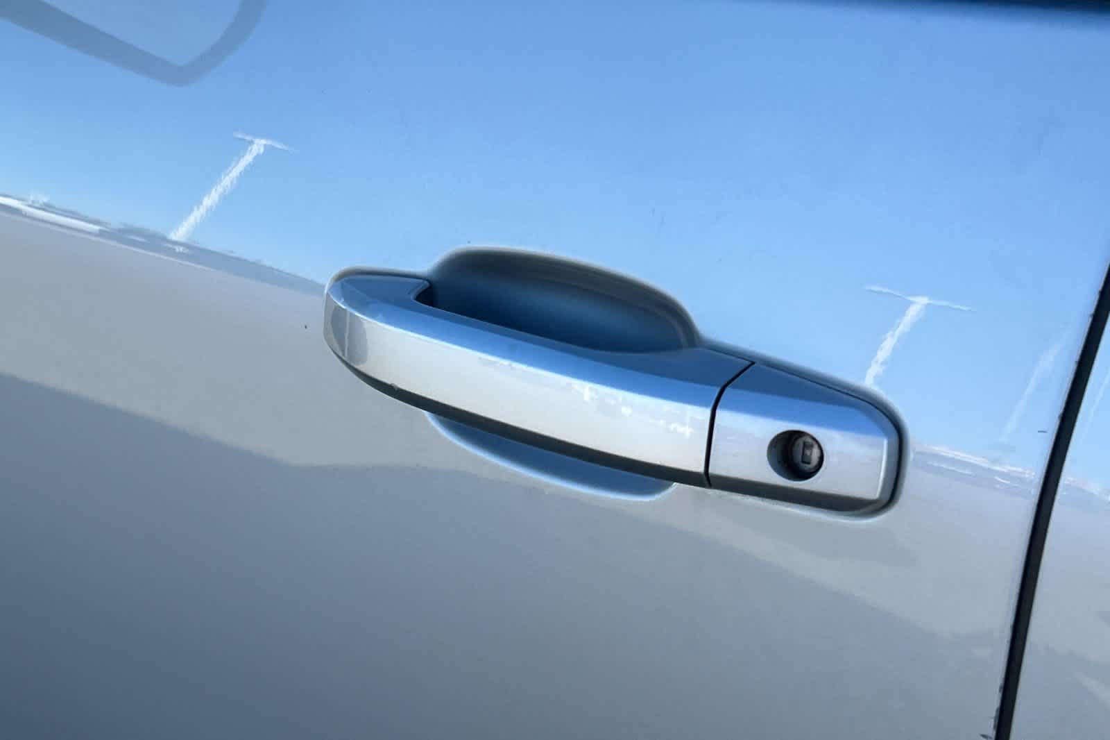 Thumbnail: 2018 Chevrolet Silverado 1500 - 19