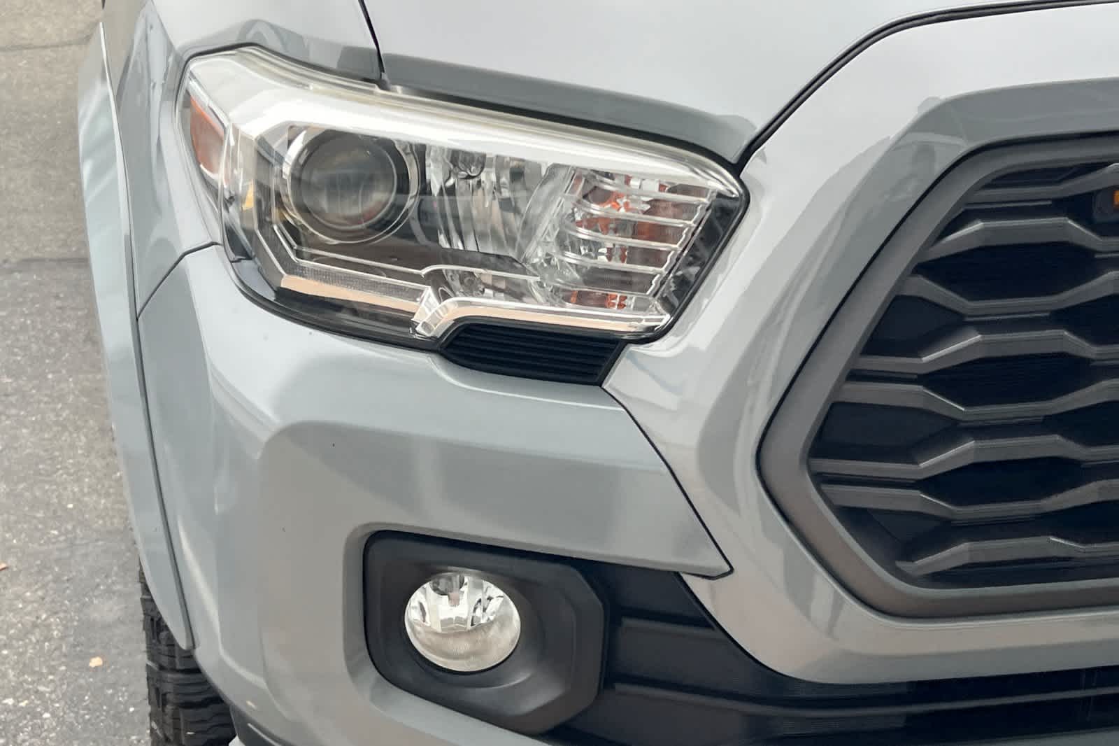 Thumbnail: 2020 Toyota Tacoma - 8