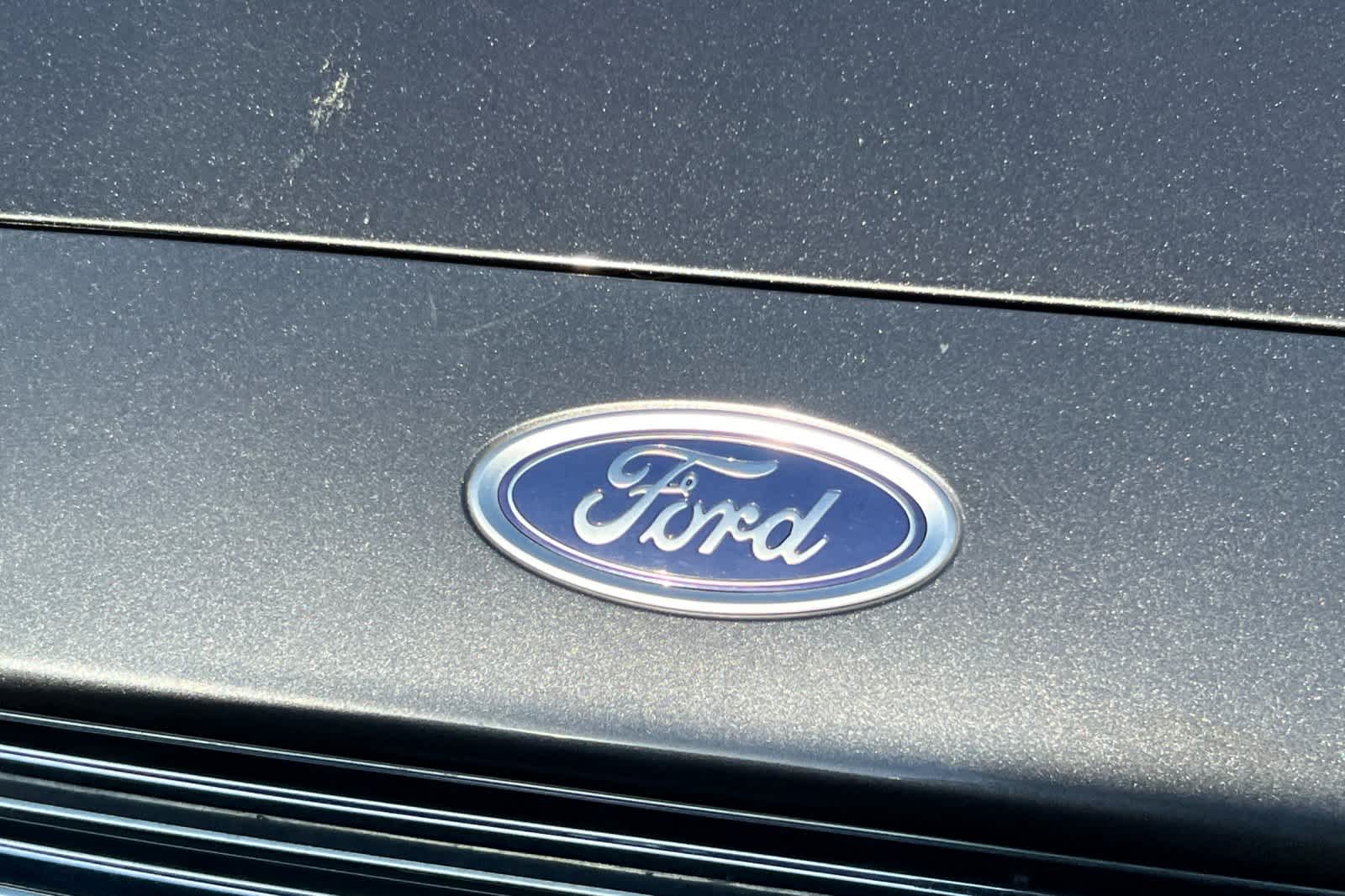 Thumbnail: 2016 Ford Fusion - 13