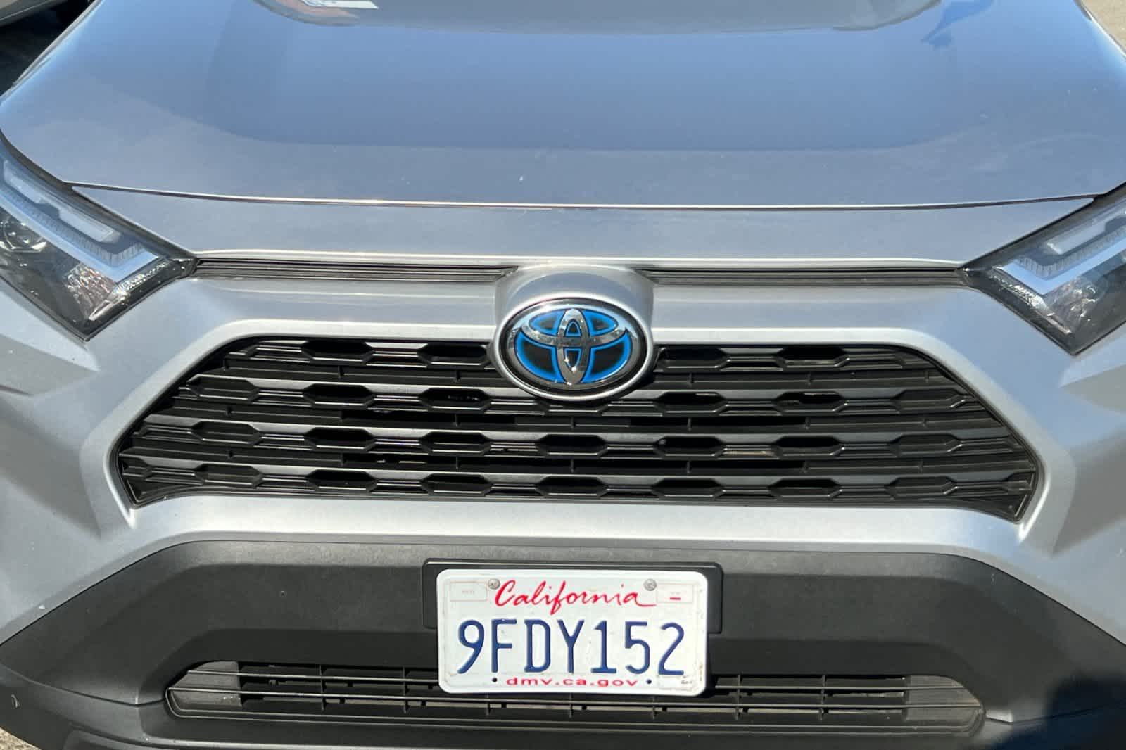 Thumbnail: 2022 Toyota RAV4 - 9