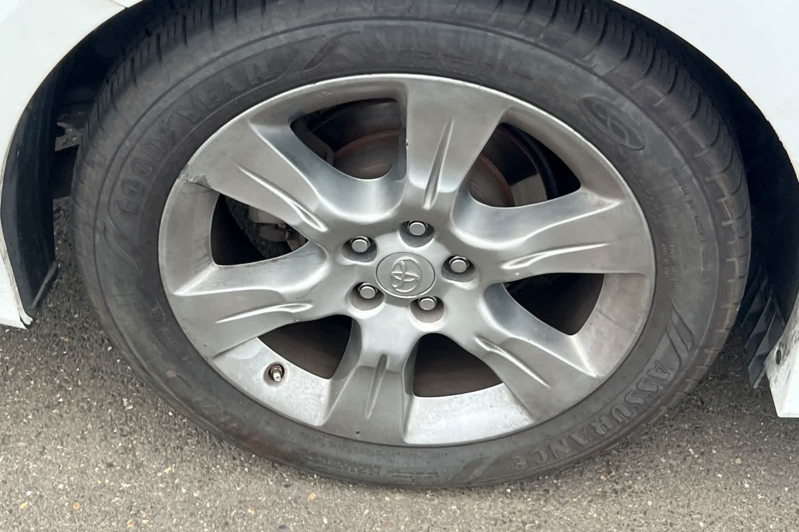 Thumbnail: 2013 Toyota Sienna - 14