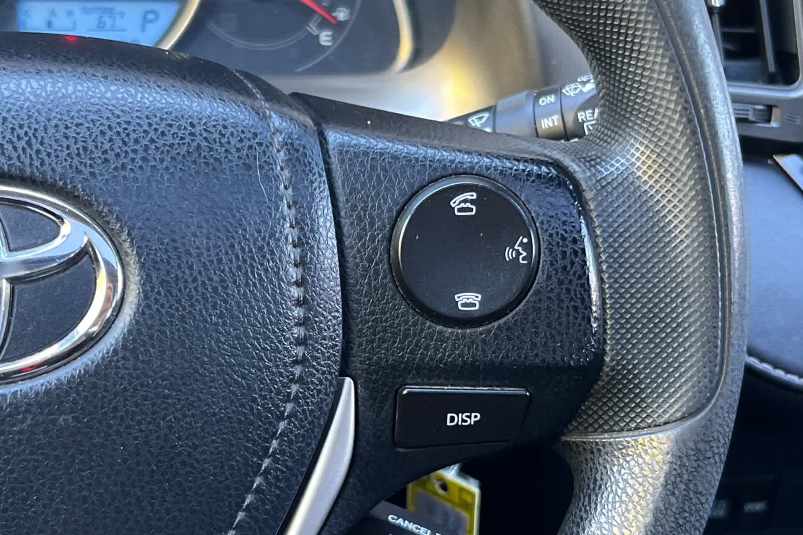 Thumbnail: 2015 Toyota RAV4 - 26