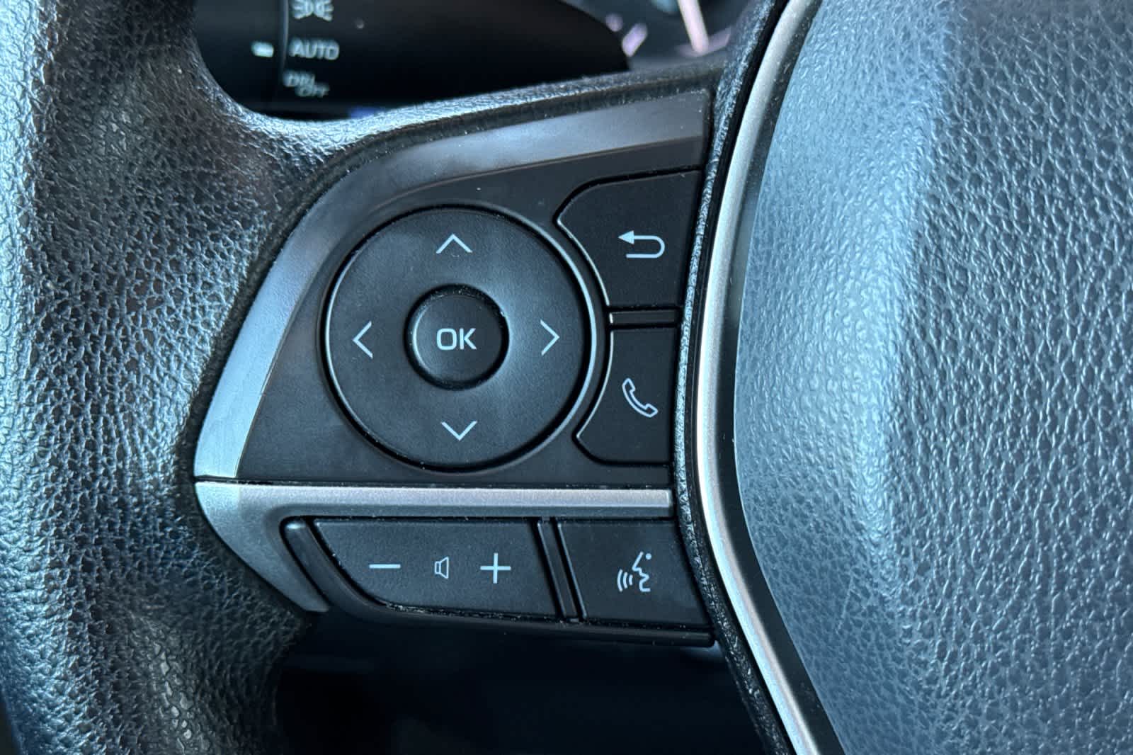 Thumbnail: 2023 Toyota Camry - 23