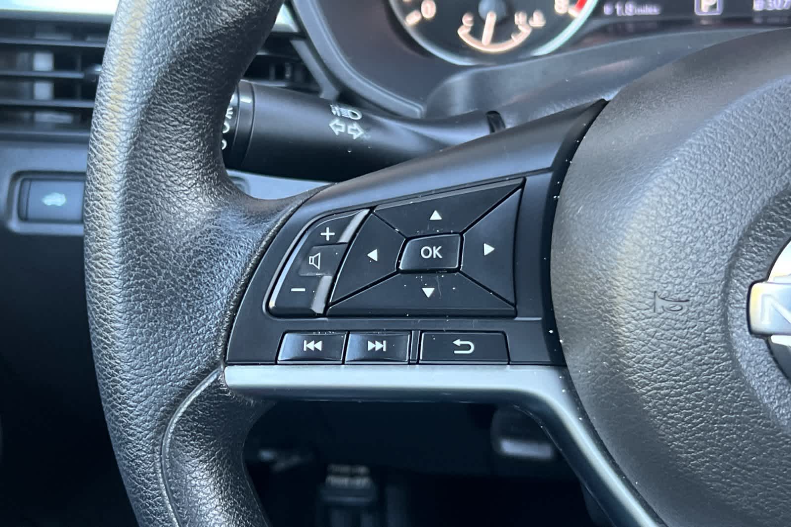 Thumbnail: 2023 Nissan Altima - 24