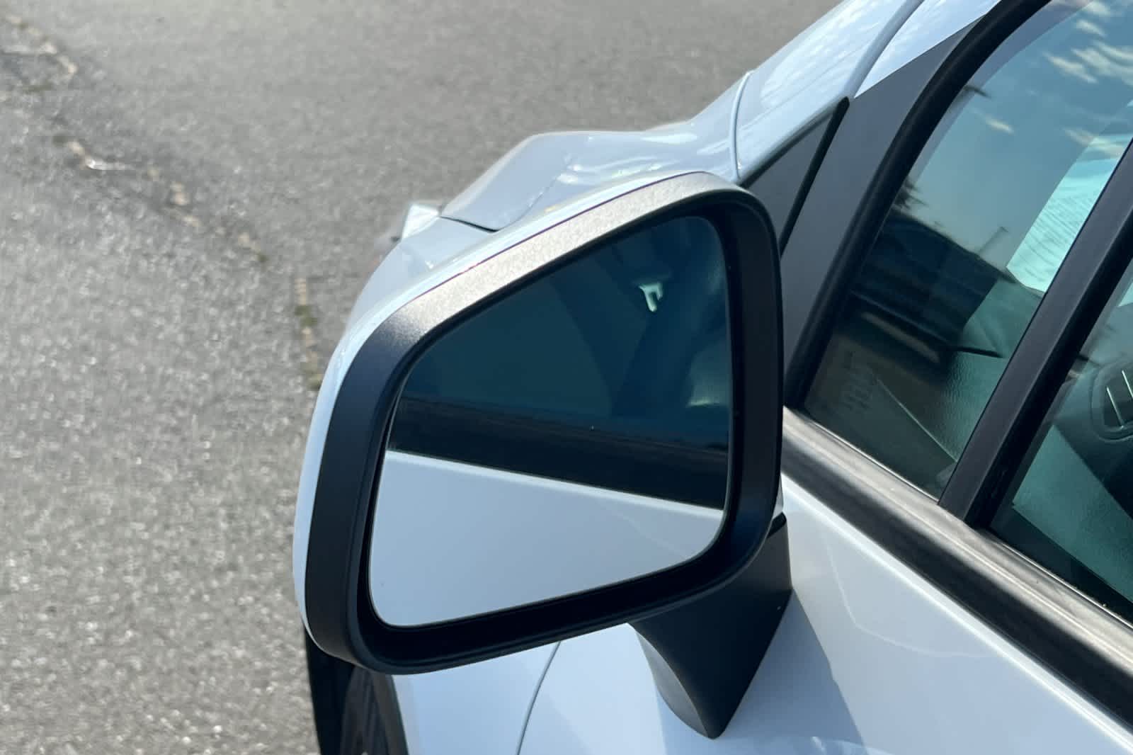 Thumbnail: 2020 Chevrolet Trax - 20