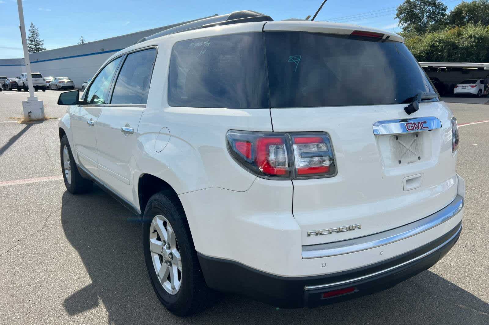 Thumbnail: 2015 GMC Acadia - 4