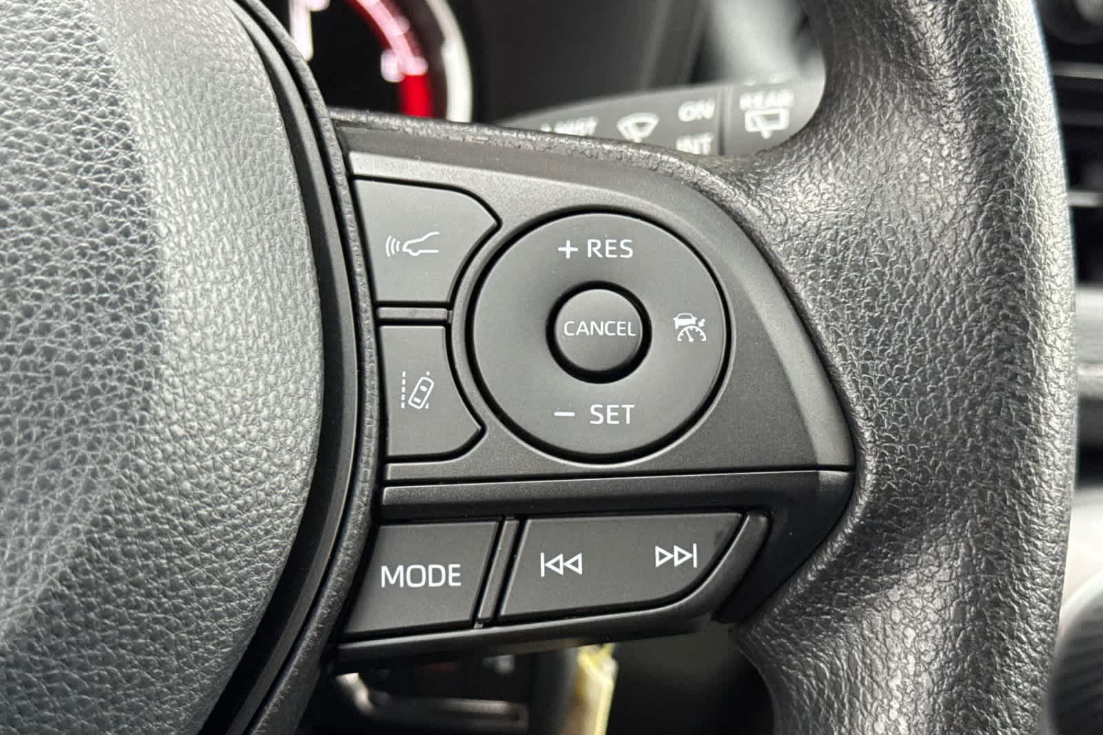 Thumbnail: 2025 Toyota RAV4 - 27