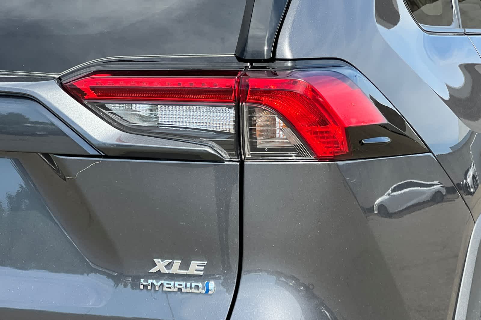 Thumbnail: 2023 Toyota RAV4 - 32