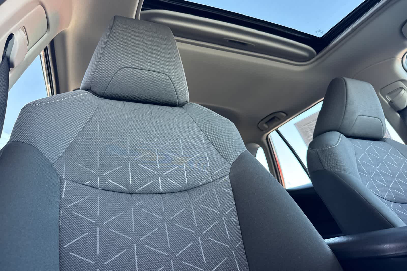 Thumbnail: 2024 Toyota RAV4 - 18