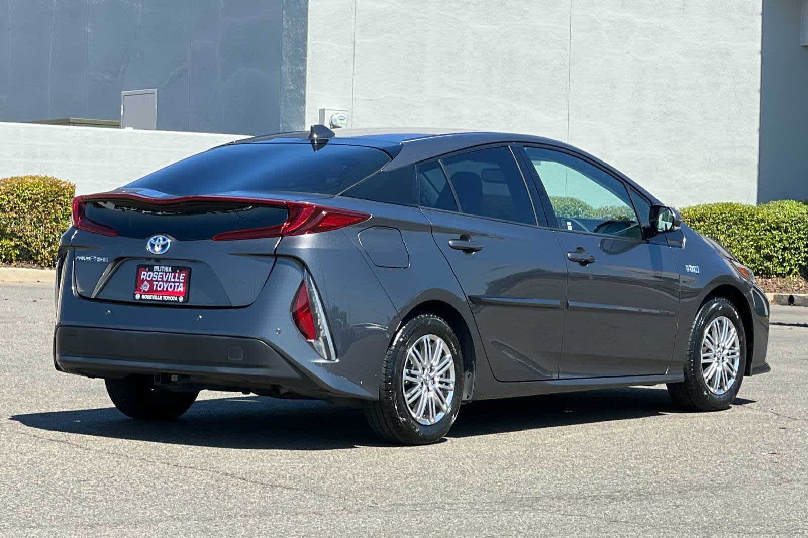 2019 Toyota Prius Prime Advanced 2