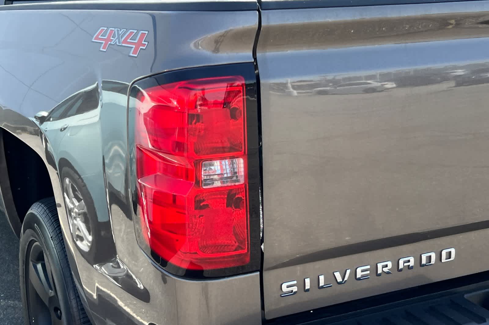 Thumbnail: 2015 Chevrolet Silverado 1500 - 20