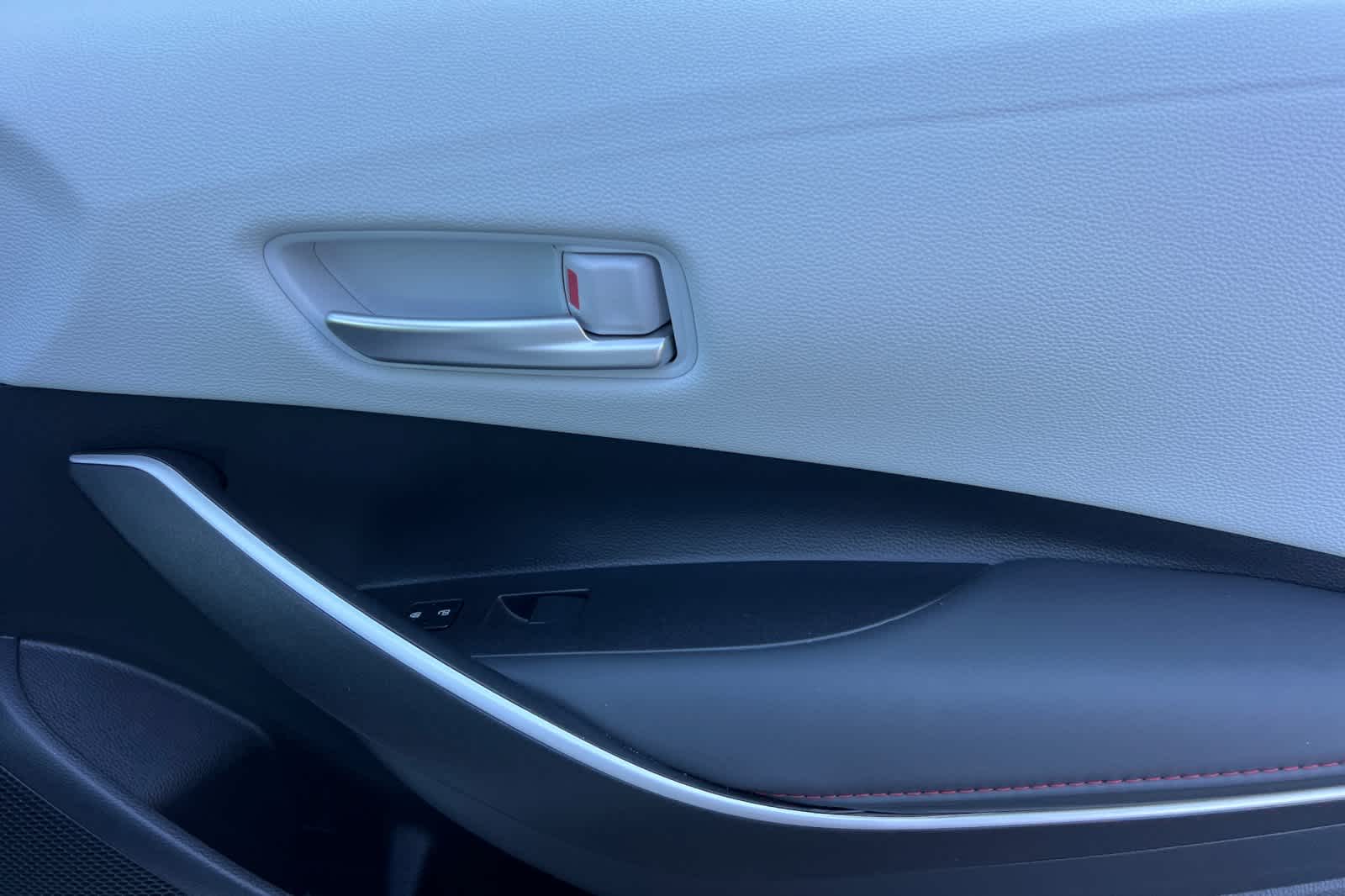 Thumbnail: 2025 Toyota Corolla - 17