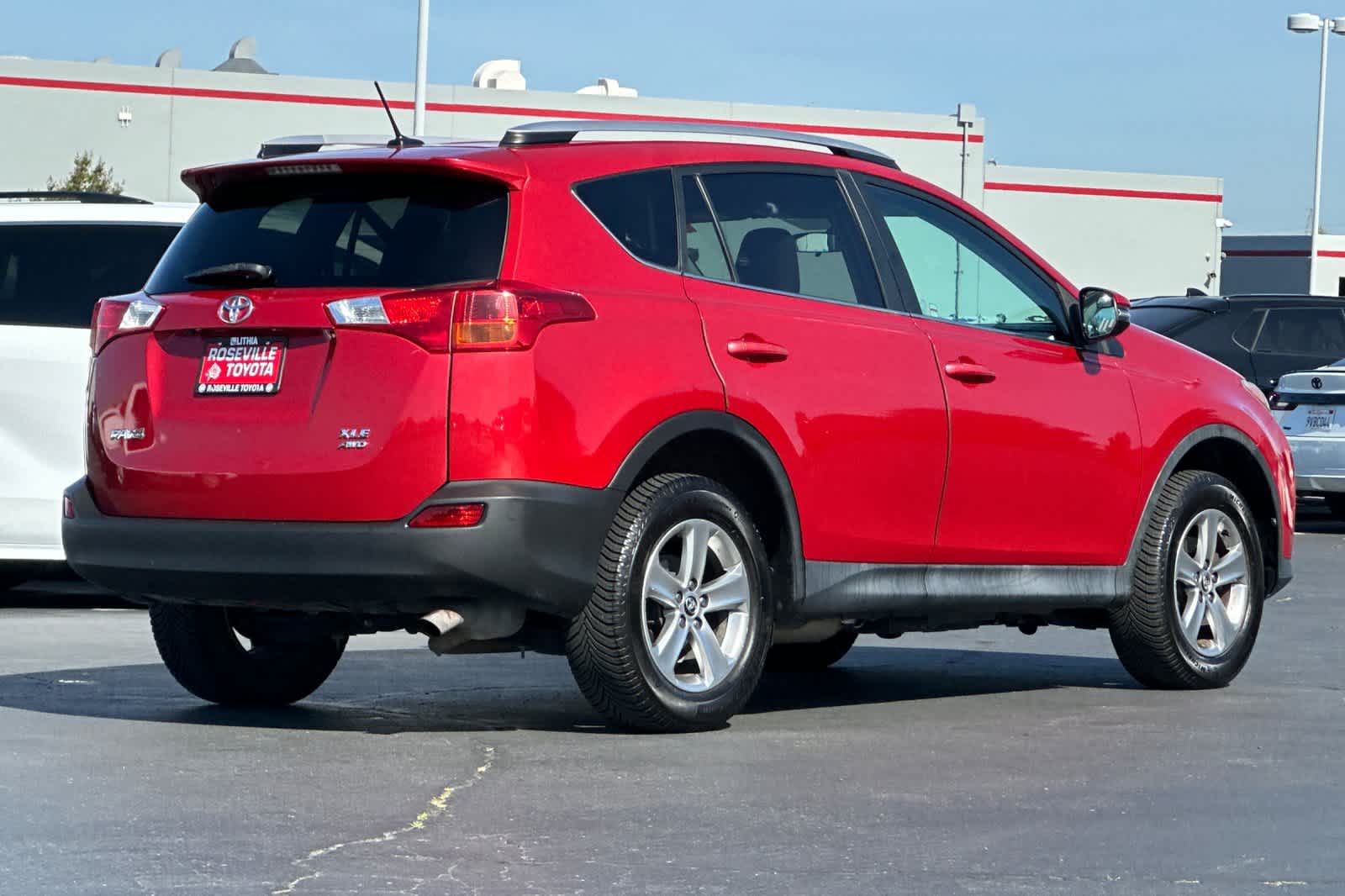 Thumbnail: 2015 Toyota RAV4 - 2