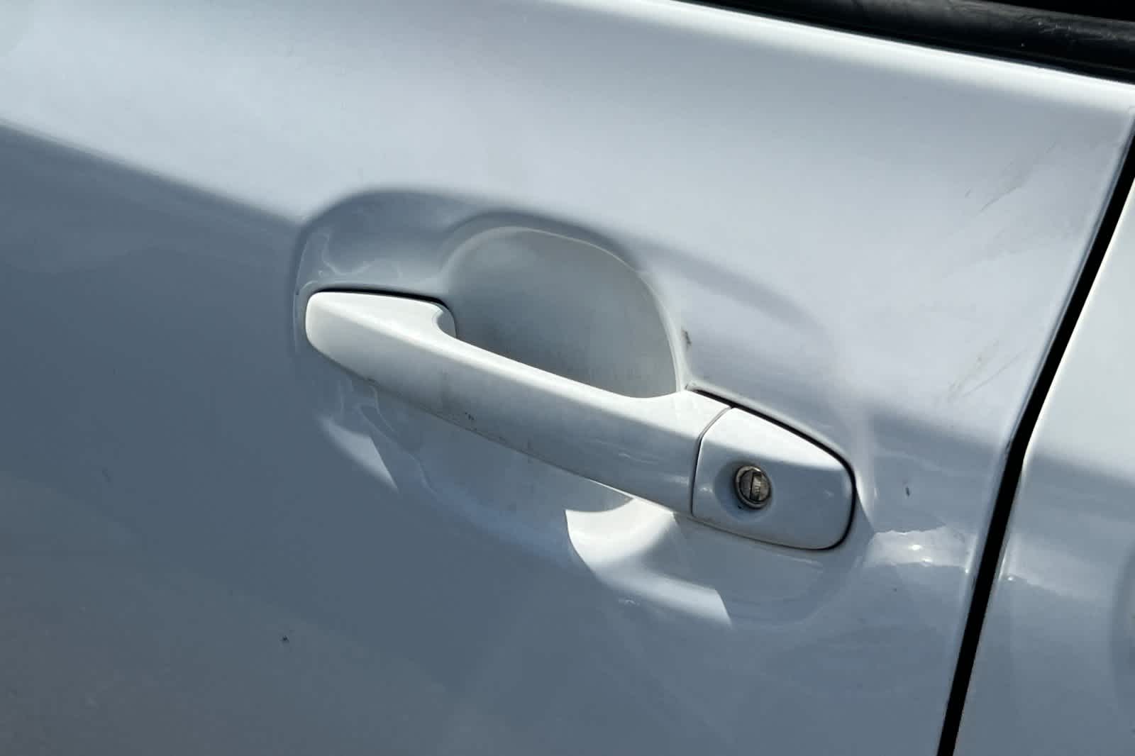 Thumbnail: 2016 Toyota Sienna - 18