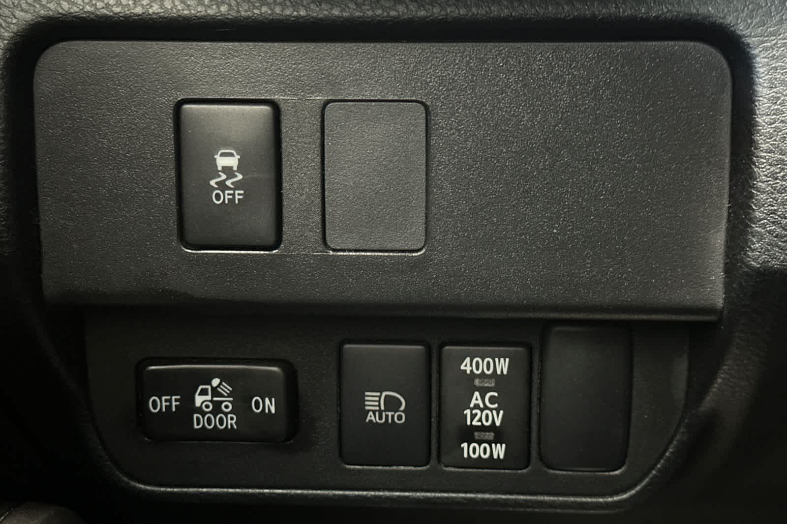 Thumbnail: 2023 Toyota Tacoma - 29