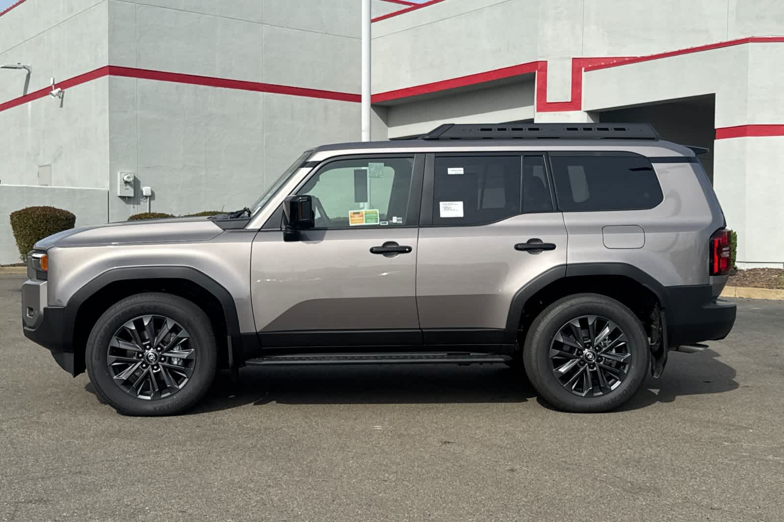 Thumbnail: 2026 Toyota Land Cruiser - 5