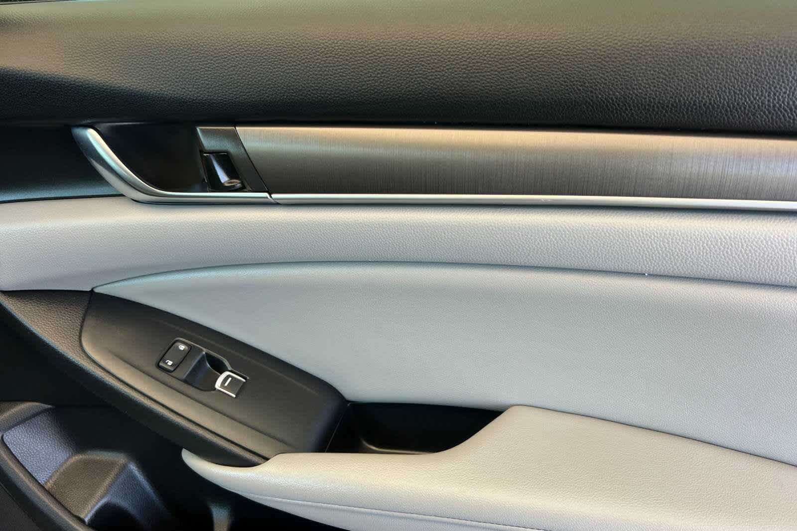 Thumbnail: 2020 Honda Accord - 17