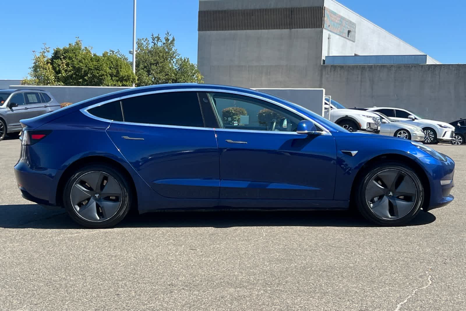 Thumbnail: 2019 Tesla Model 3 - 6