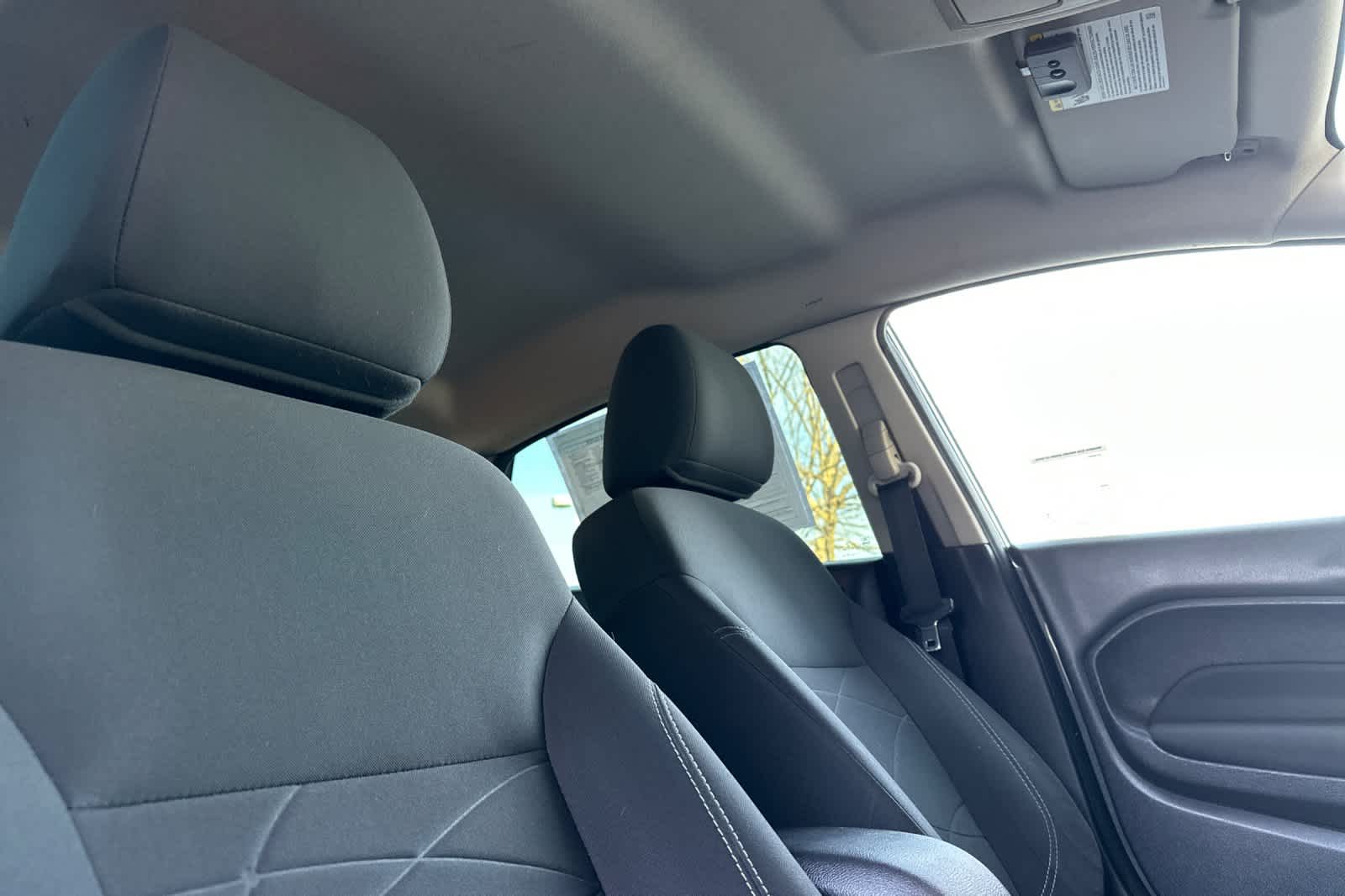 Thumbnail: 2015 Ford Fiesta - 16