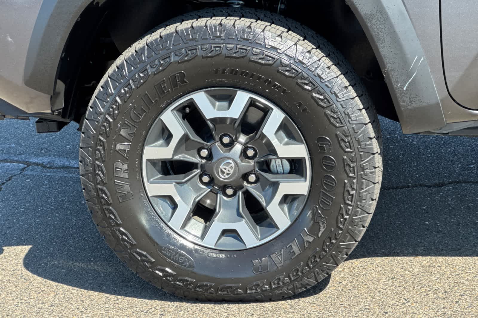 Thumbnail: 2023 Toyota Tacoma - 29