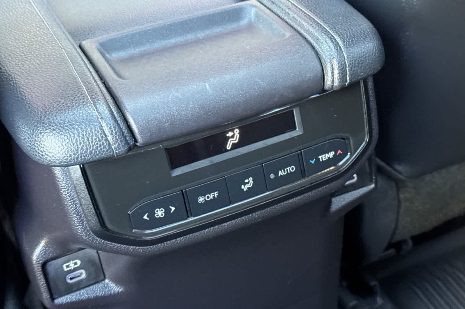 Thumbnail: 2024 Toyota Grand Highlander - 14