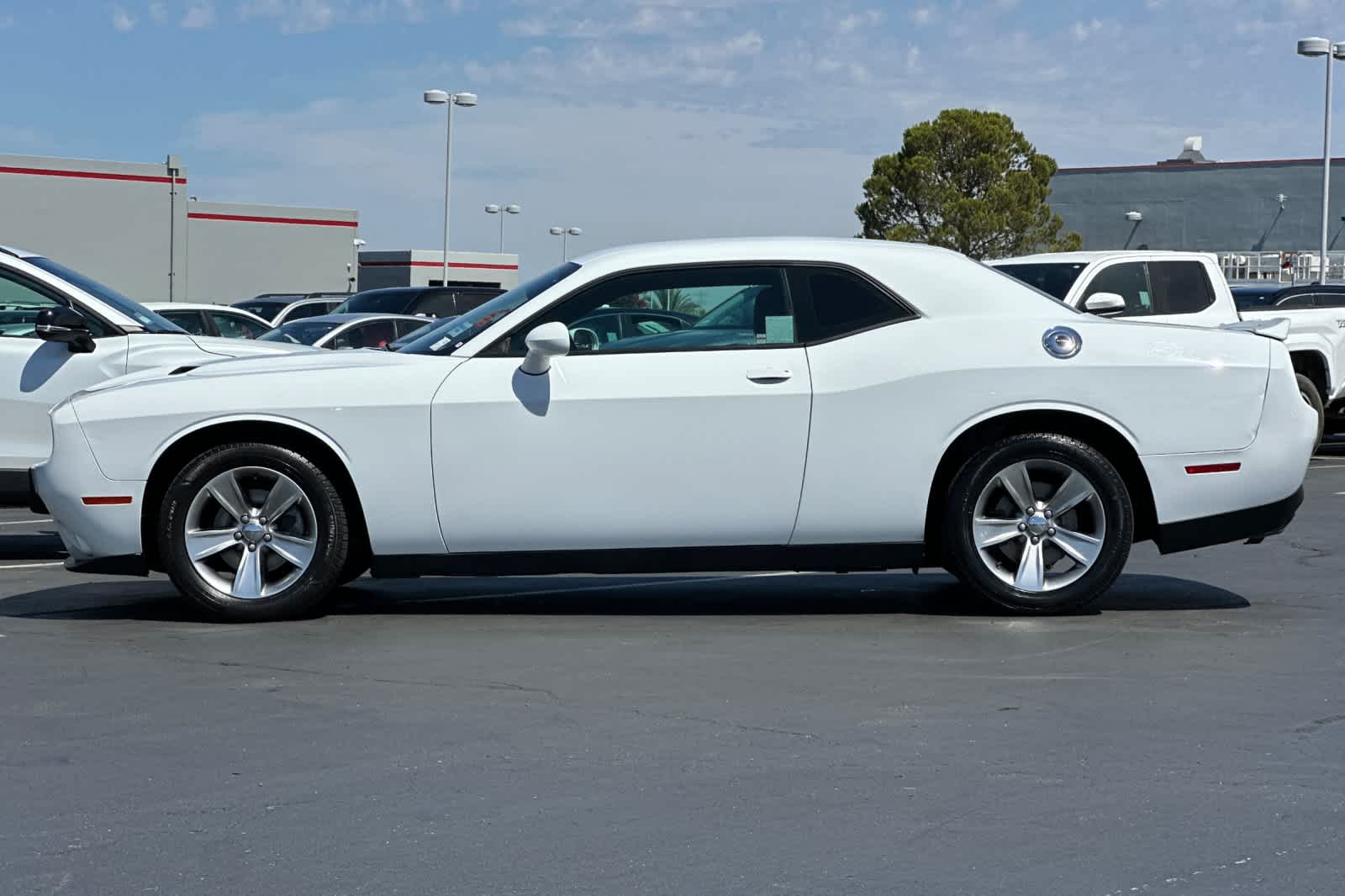 Thumbnail: 2015 Dodge Challenger - 9