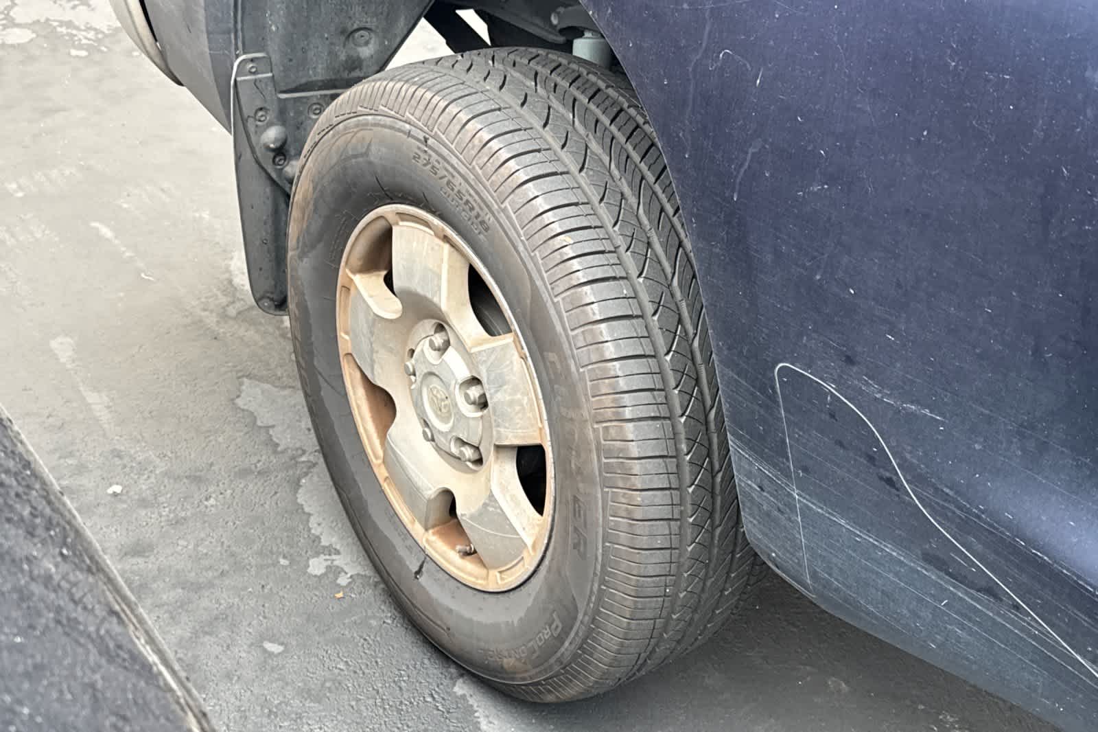 Thumbnail: 2011 Toyota Tundra - 14