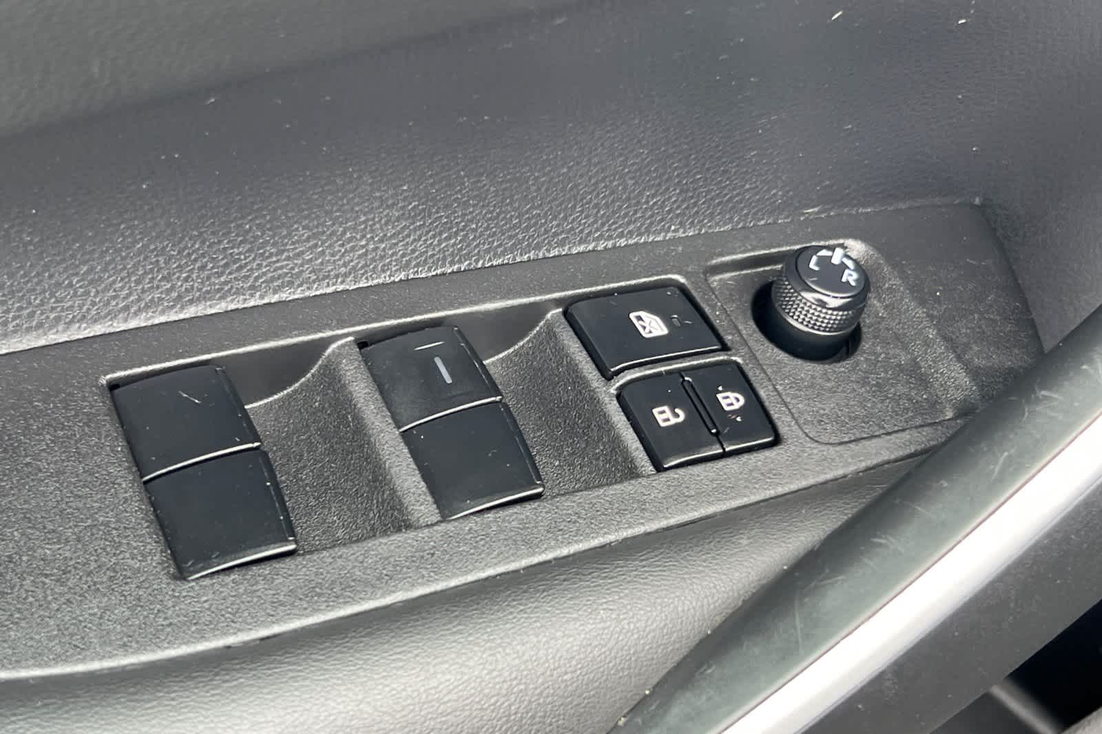 Thumbnail: 2022 Toyota Corolla - 13