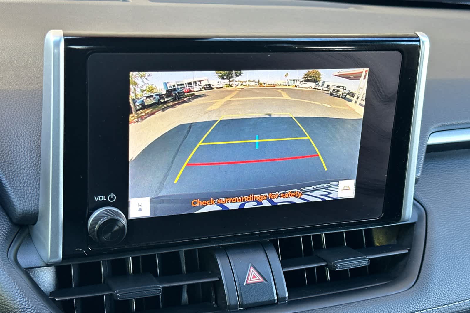 Thumbnail: 2023 Toyota RAV4 - 21