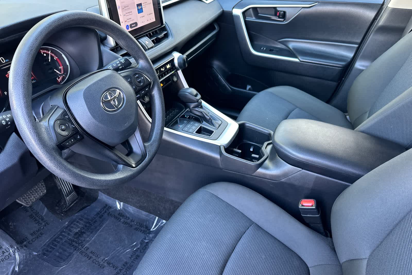 Thumbnail: 2024 Toyota RAV4 - 11