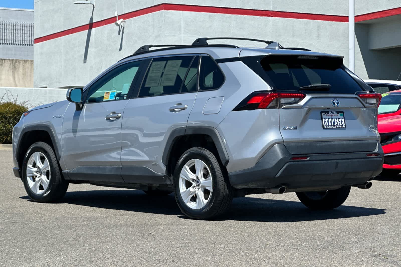 Thumbnail: 2021 Toyota RAV4 - 7