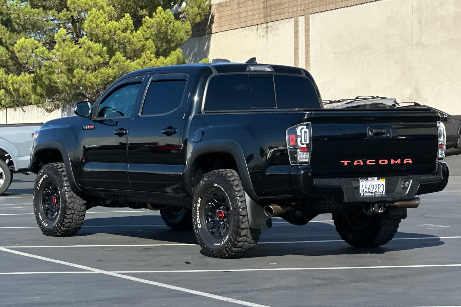 Thumbnail: 2019 Toyota Tacoma - 7