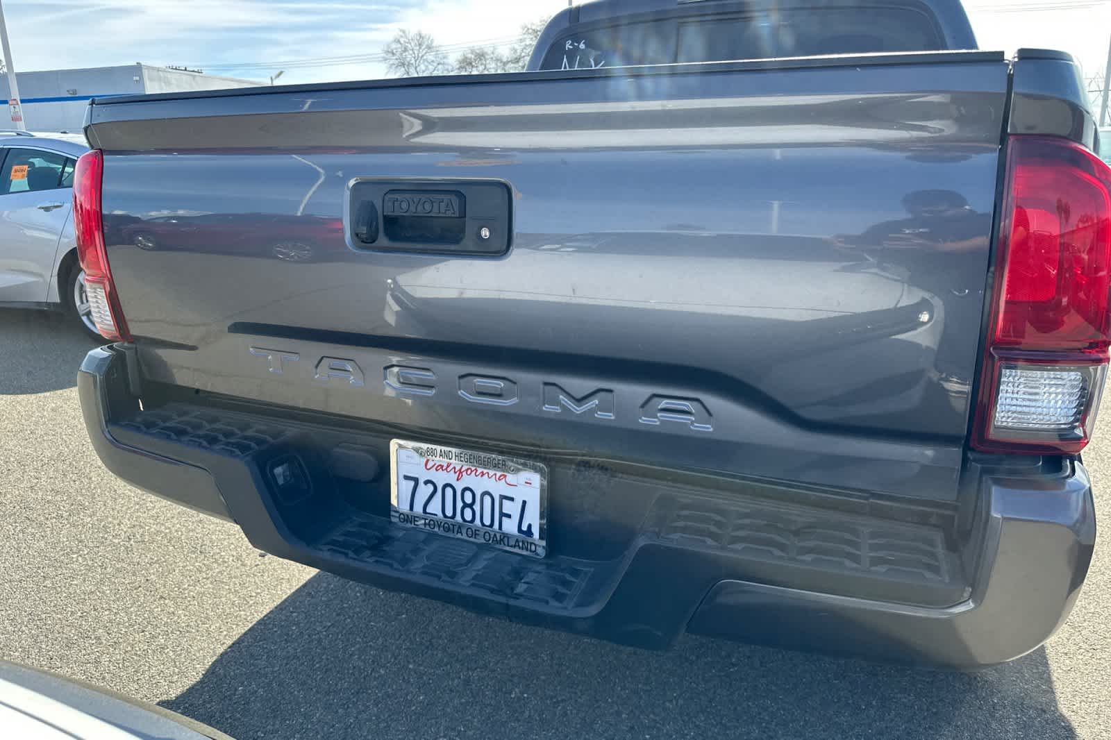 Thumbnail: 2022 Toyota Tacoma - 16