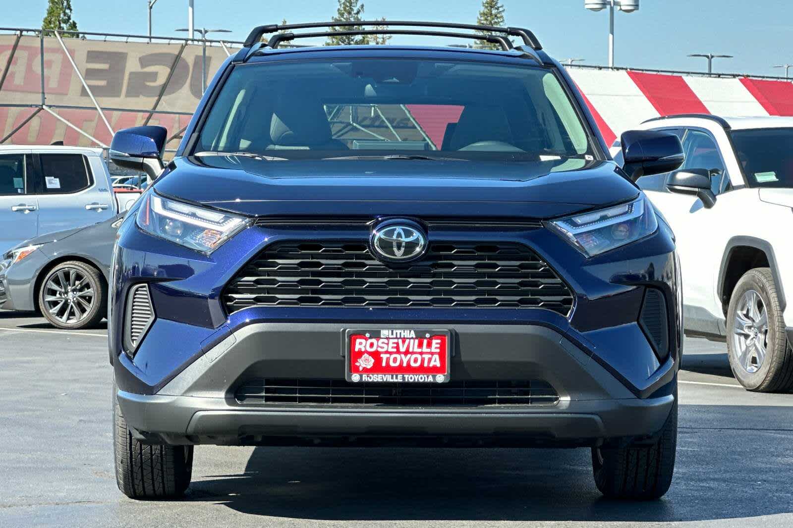 Thumbnail: 2025 Toyota RAV4 - 9