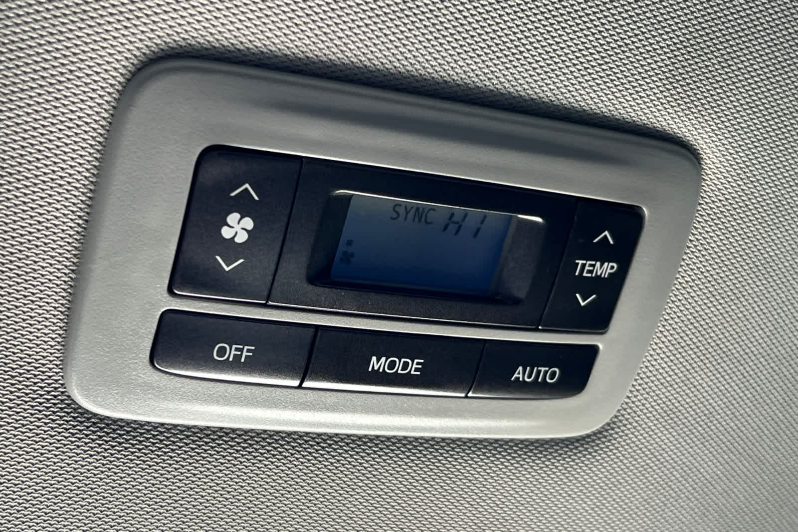 Thumbnail: 2020 Toyota Sienna - 14