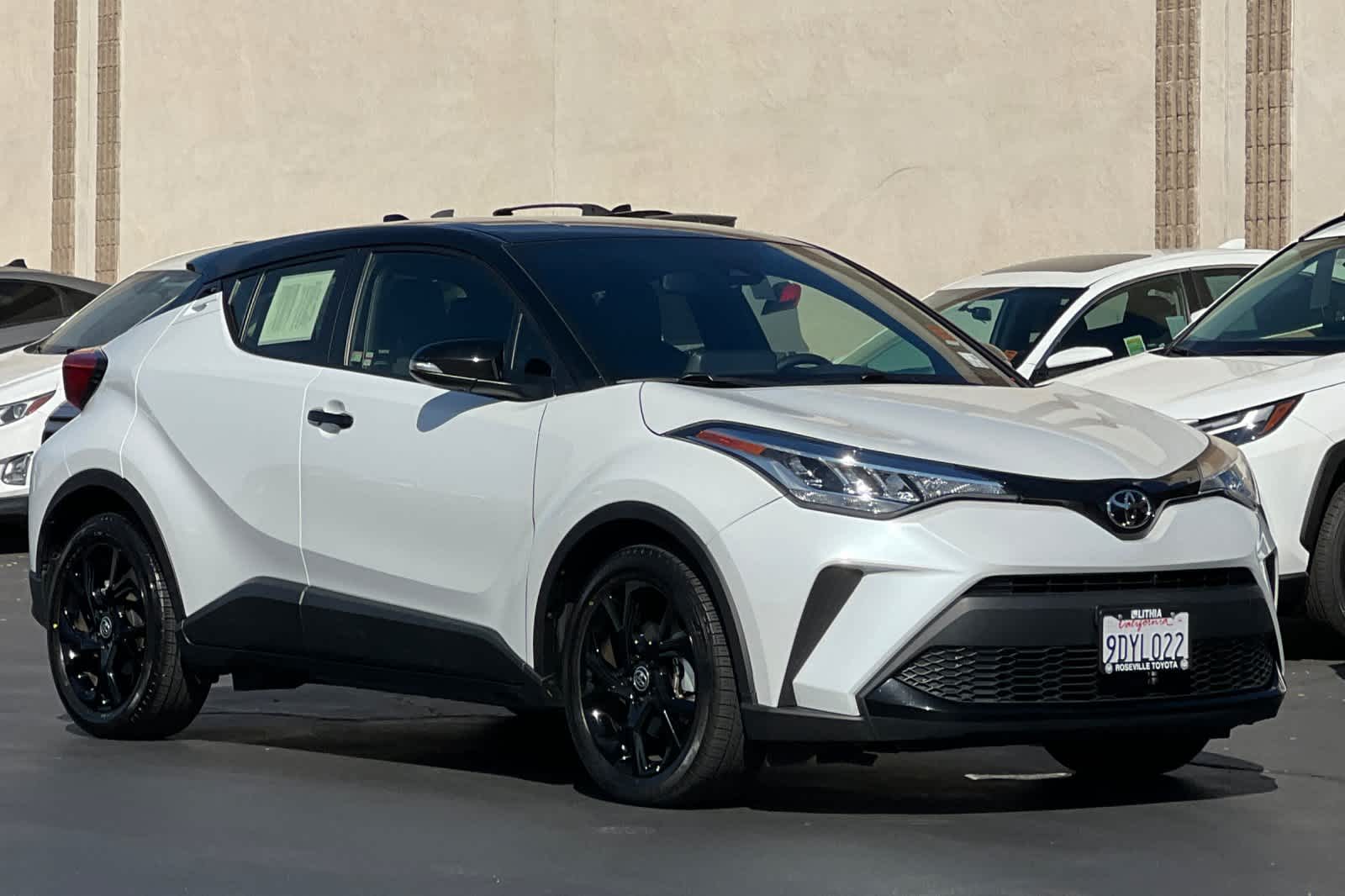 Thumbnail: 2022 Toyota C-HR - 5